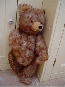 Early, vintage Hermann teddy bear made c1950.